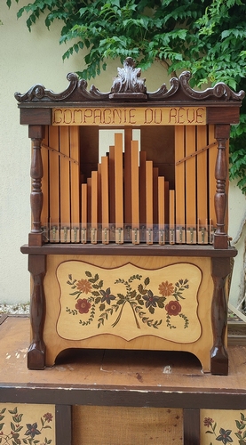 Orgue pneumatique 27 Erman à tuyaux avec  registre